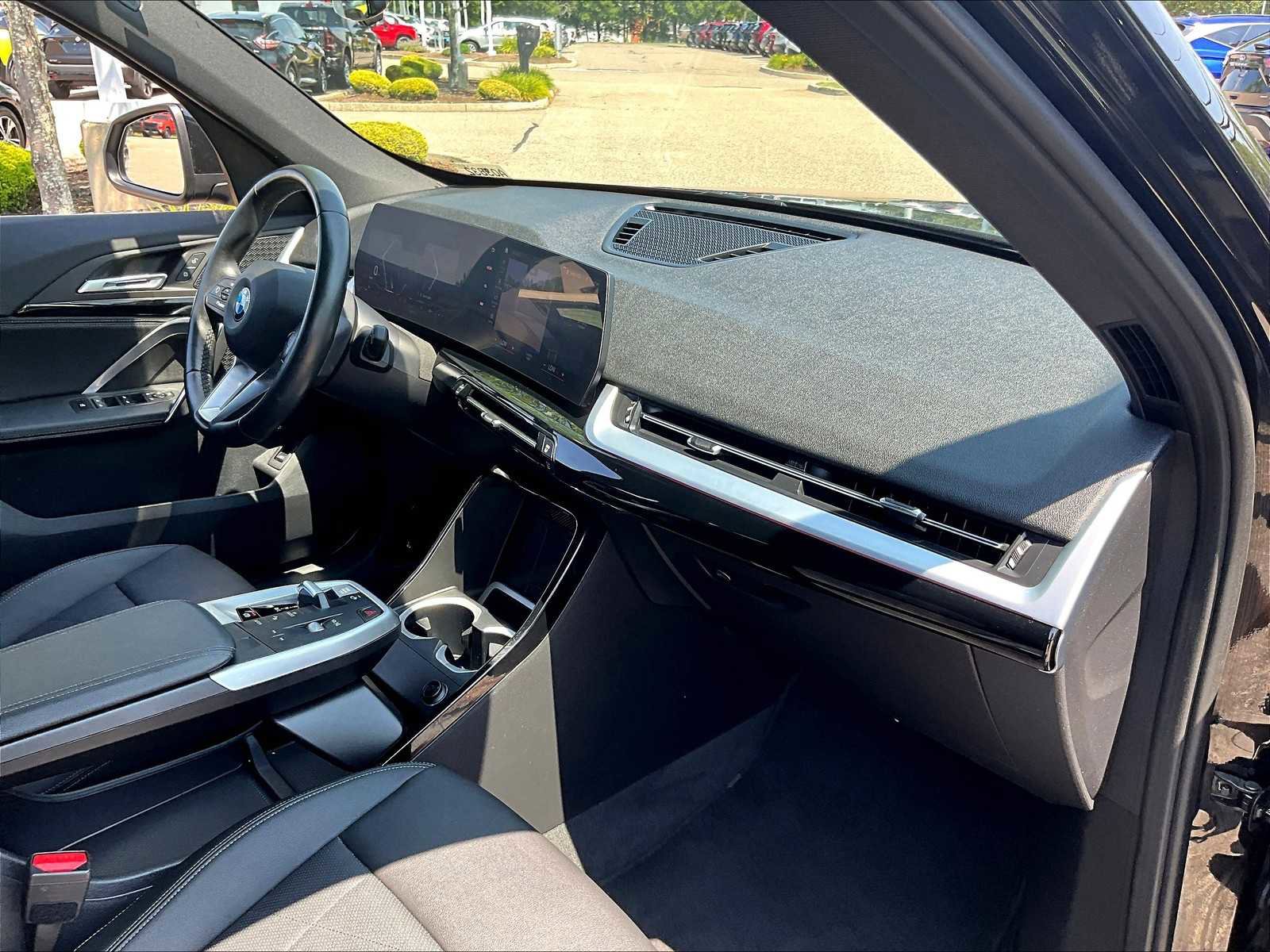 Used 2023 BMW X1 xDrive28i image 14