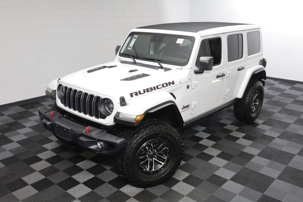 Used 2024 Jeep Wrangler Unlimited Rubicon AWD/4WD image 2