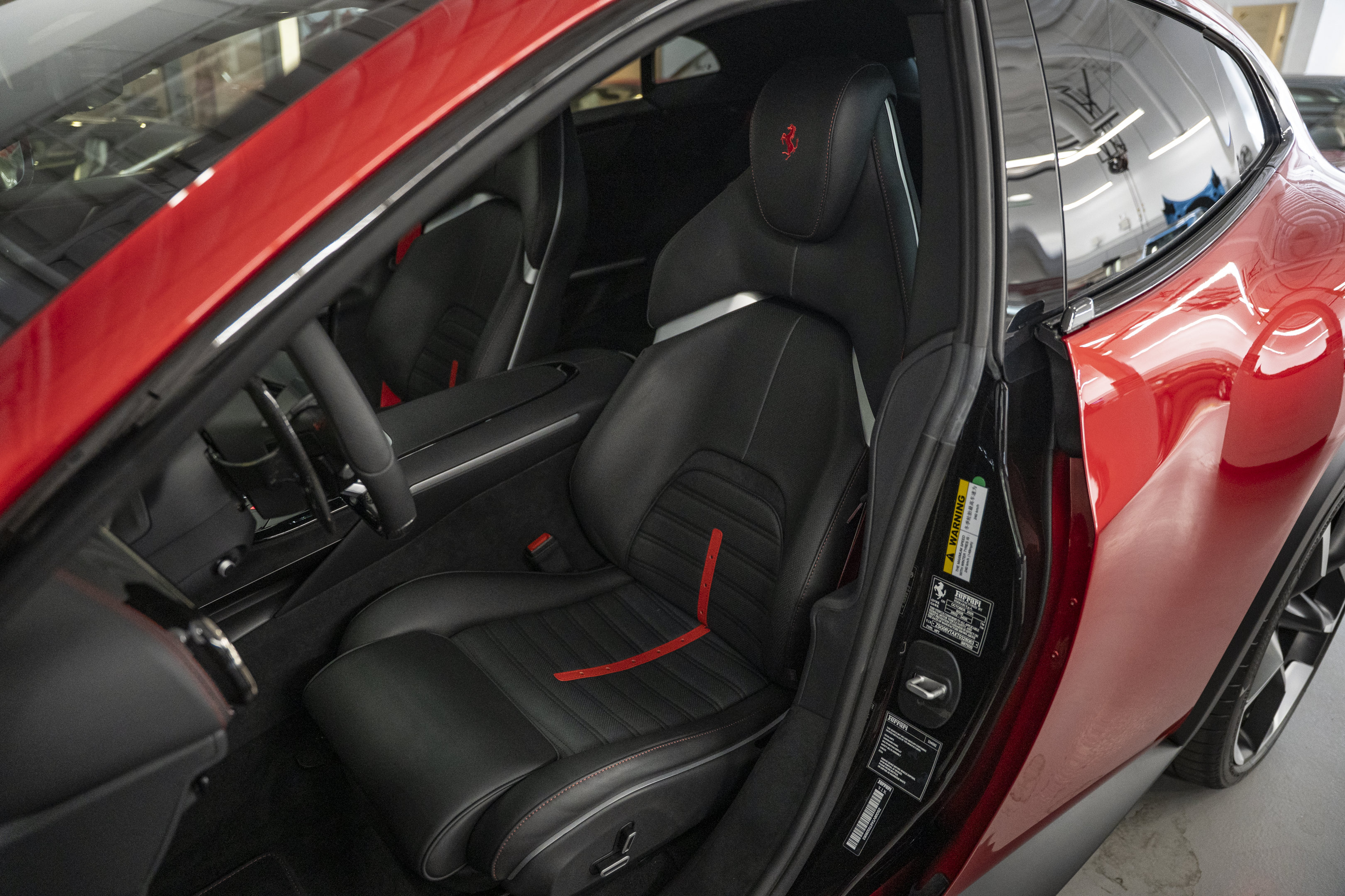 Used 2026 Ferrari Purosangue AWD/4WD image 27