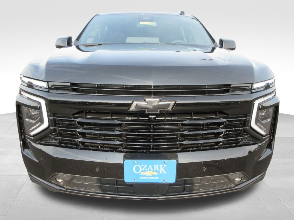 New 2026 Chevrolet Suburban RST w/ Comfort Package AWD/4WD image 9