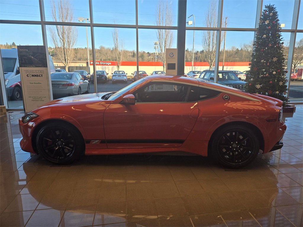 New 2024 Nissan Z Performance w/ Heritage Edition image 7