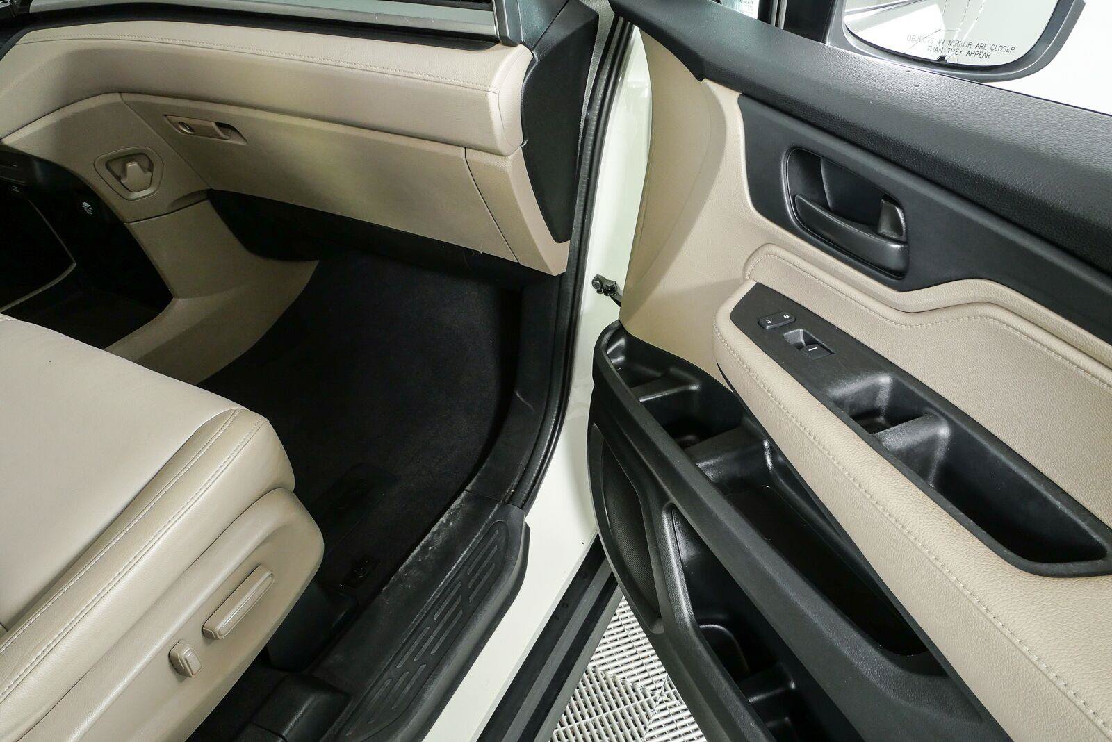 Used 2018 Honda Odyssey EX-L image 24
