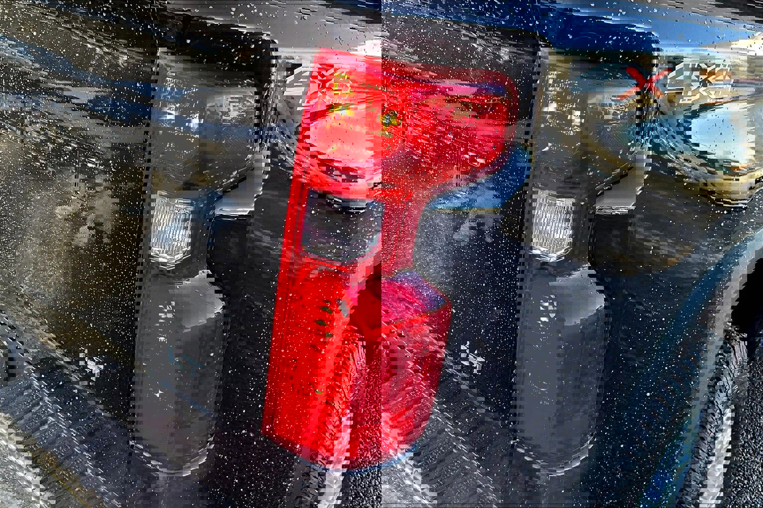 Used 2024 Chevrolet Silverado 2500 LT w/ Convenience Package image 24