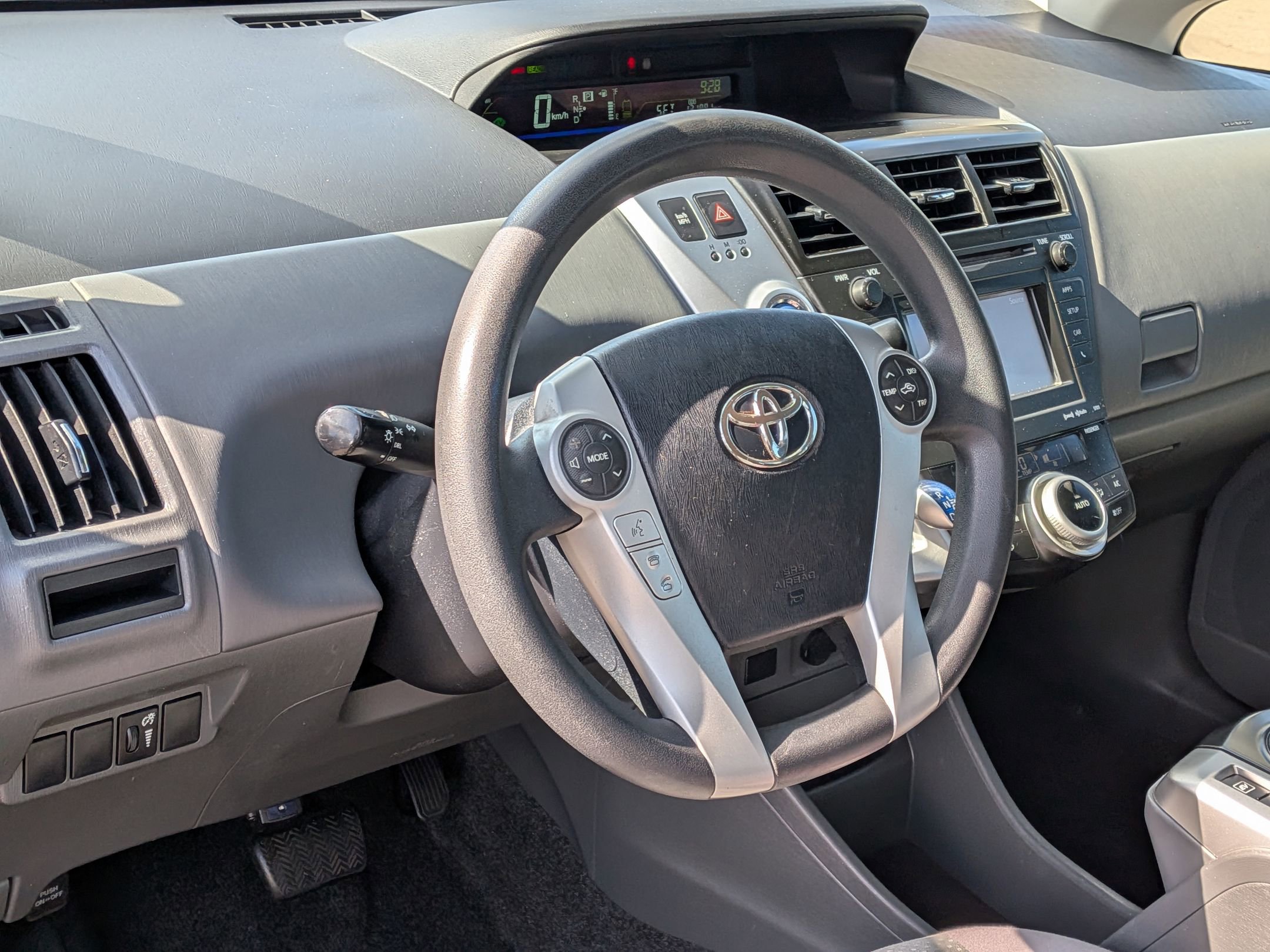 Used 2014 Toyota Prius V Three image 14