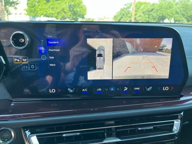 New 2026 Chevrolet Traverse Z71 w/ Driver Confidence Package AWD/4WD image 40