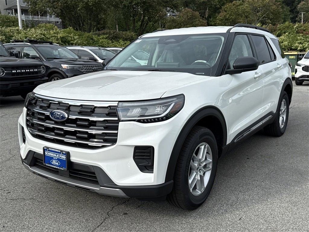 New 2025 Ford Explorer Active image 7