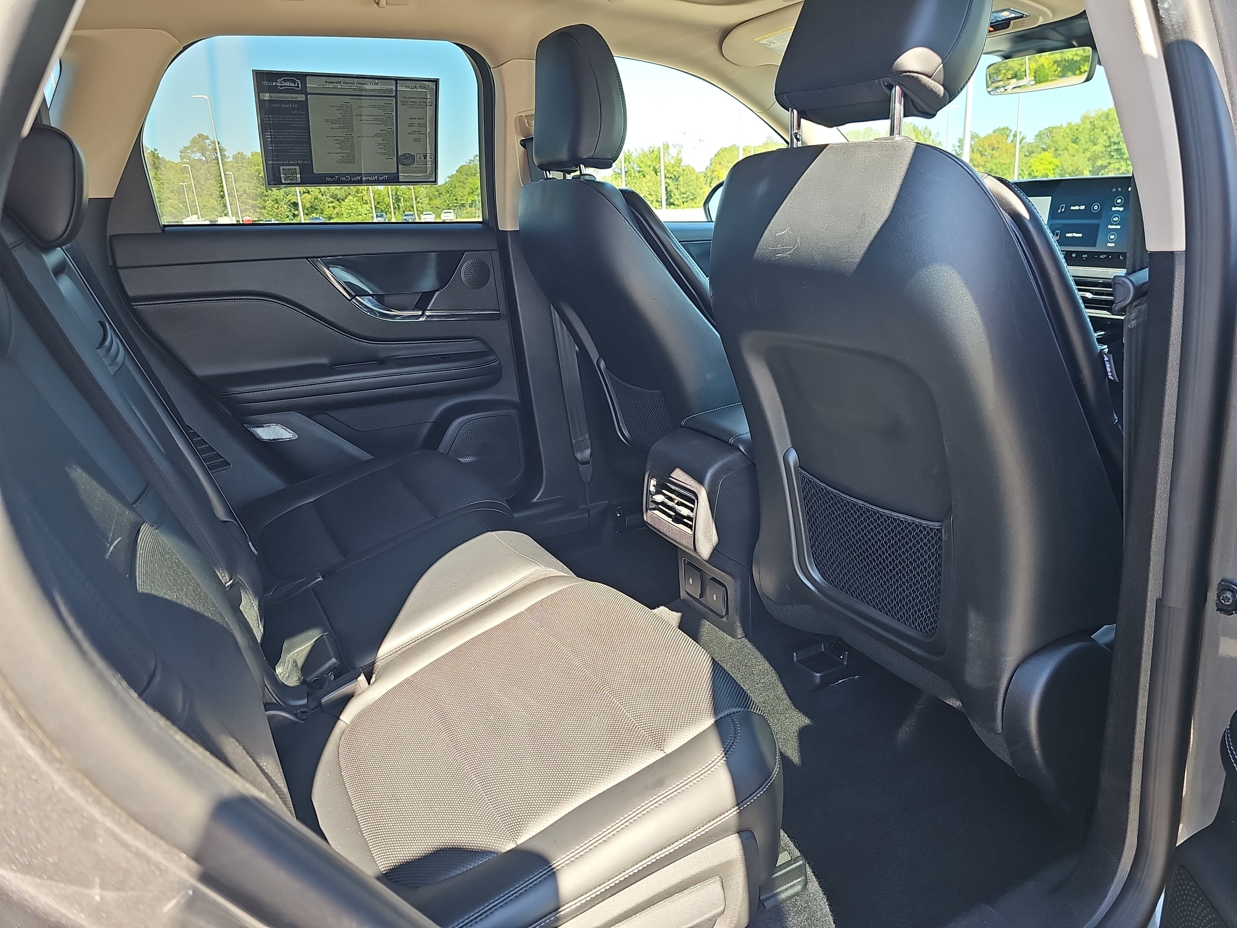 Used 2023 Lincoln Corsair AWD w/ Equipment Group 101A image 11