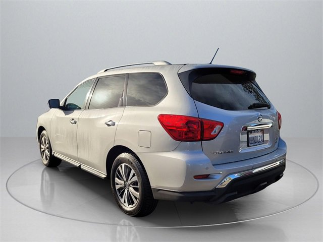 Used 2018 Nissan Pathfinder SL image 5