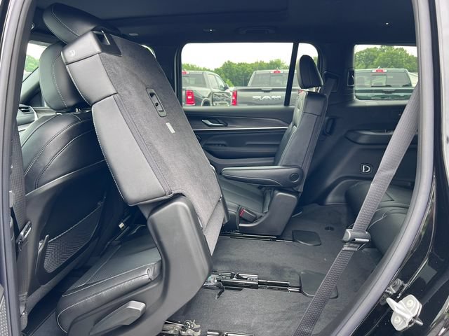 New 2026 Jeep Grand Cherokee L Limited AWD/4WD image 5