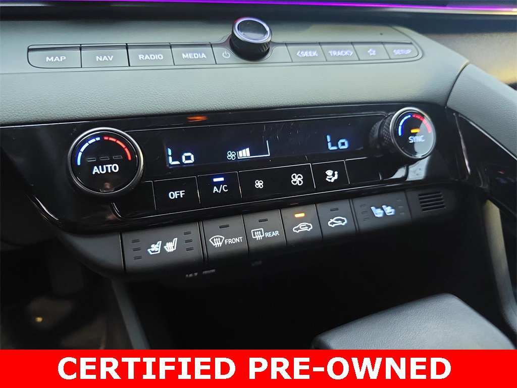 Used 2025 Hyundai Elantra Limited image 20