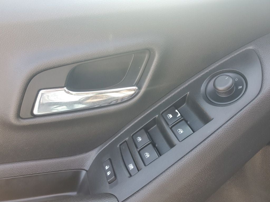 Used 2020 Chevrolet Trax LS FWD image 16