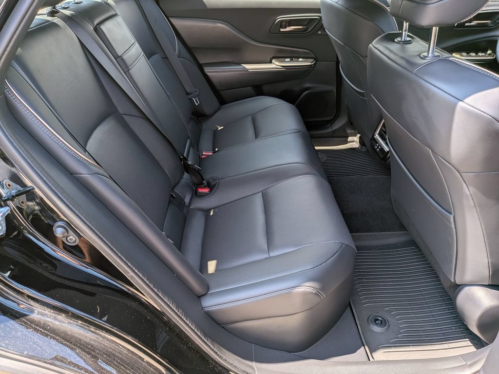 Used 2026 Toyota Crown AWD/4WD image 18