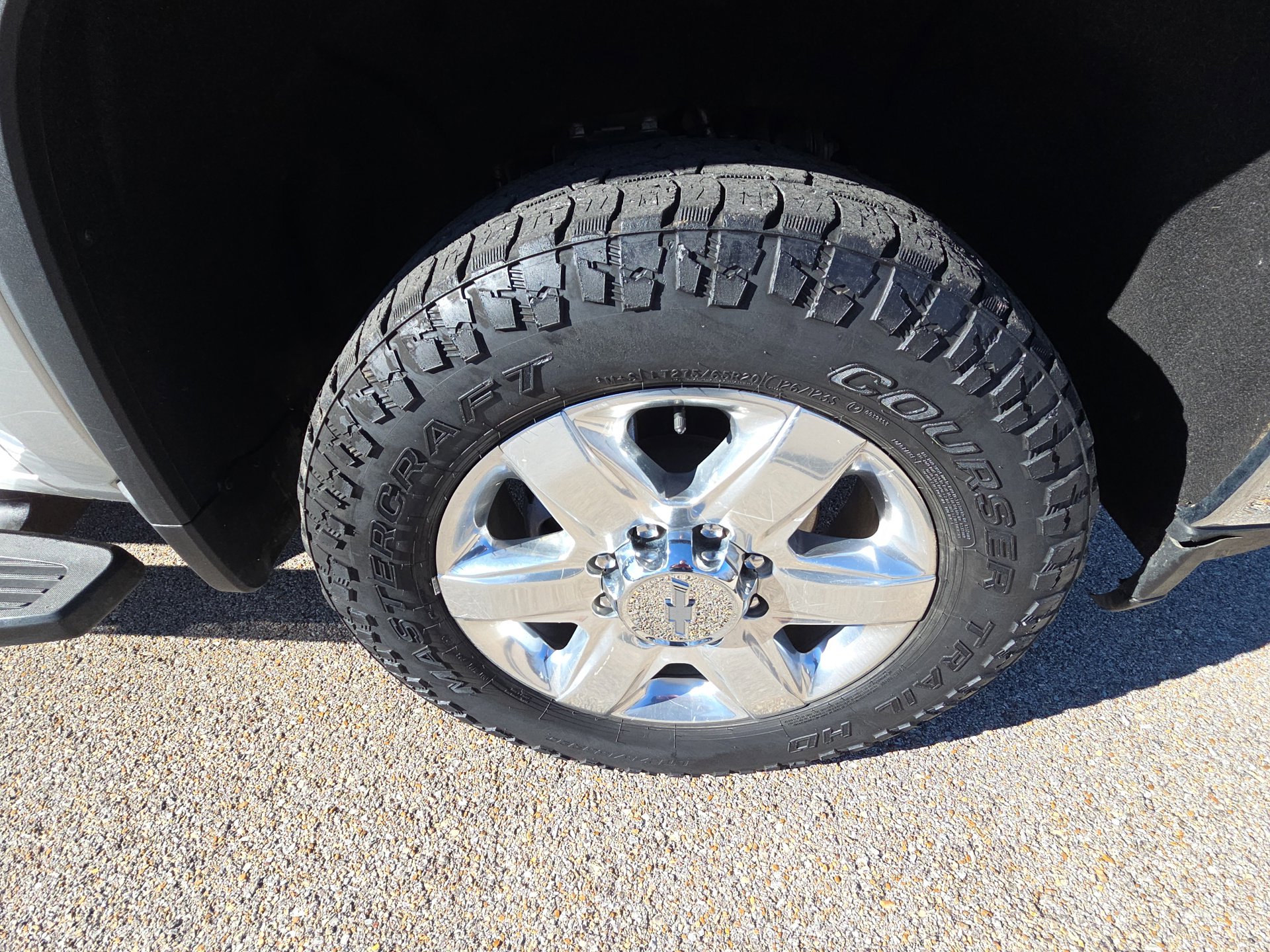 Used 2020 Chevrolet Silverado 2500 LTZ w/ LTZ Plus Package image 11