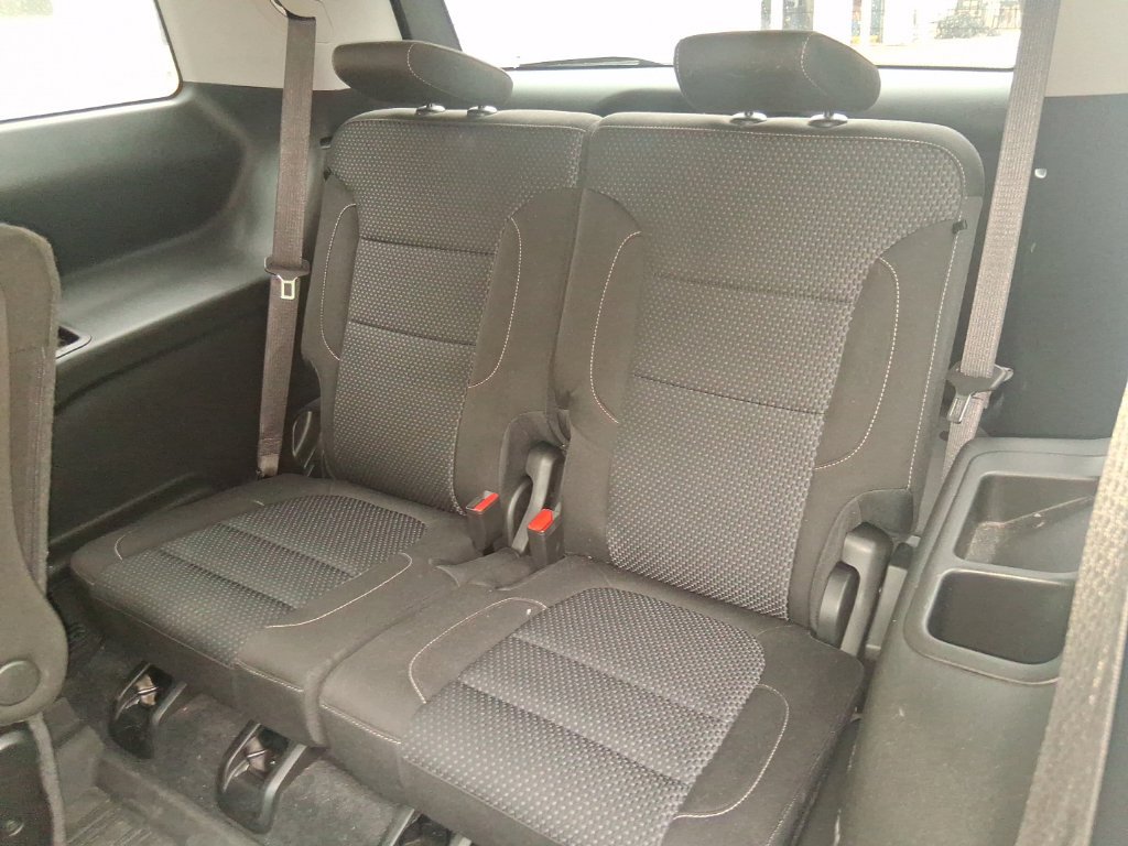 Used 2022 GMC Acadia SLE w/ Driver Convenience Package FWD image 19