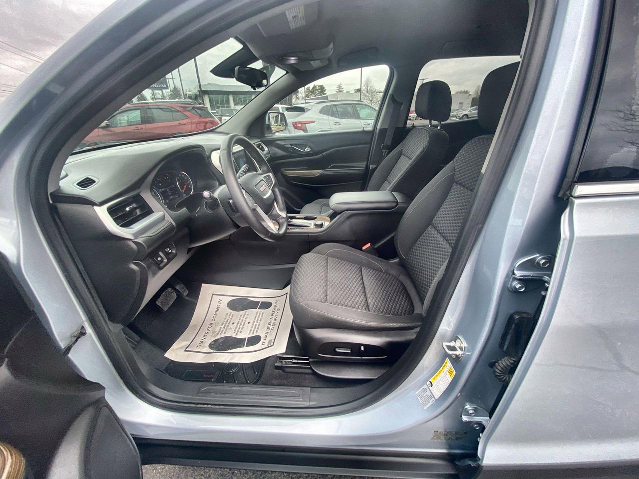 Used 2017 GMC Acadia SLE image 18