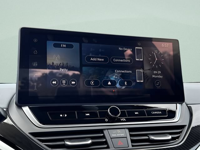 New 2025 Nissan Altima 2.5 SR w/ SR Premium Package FWD image 26