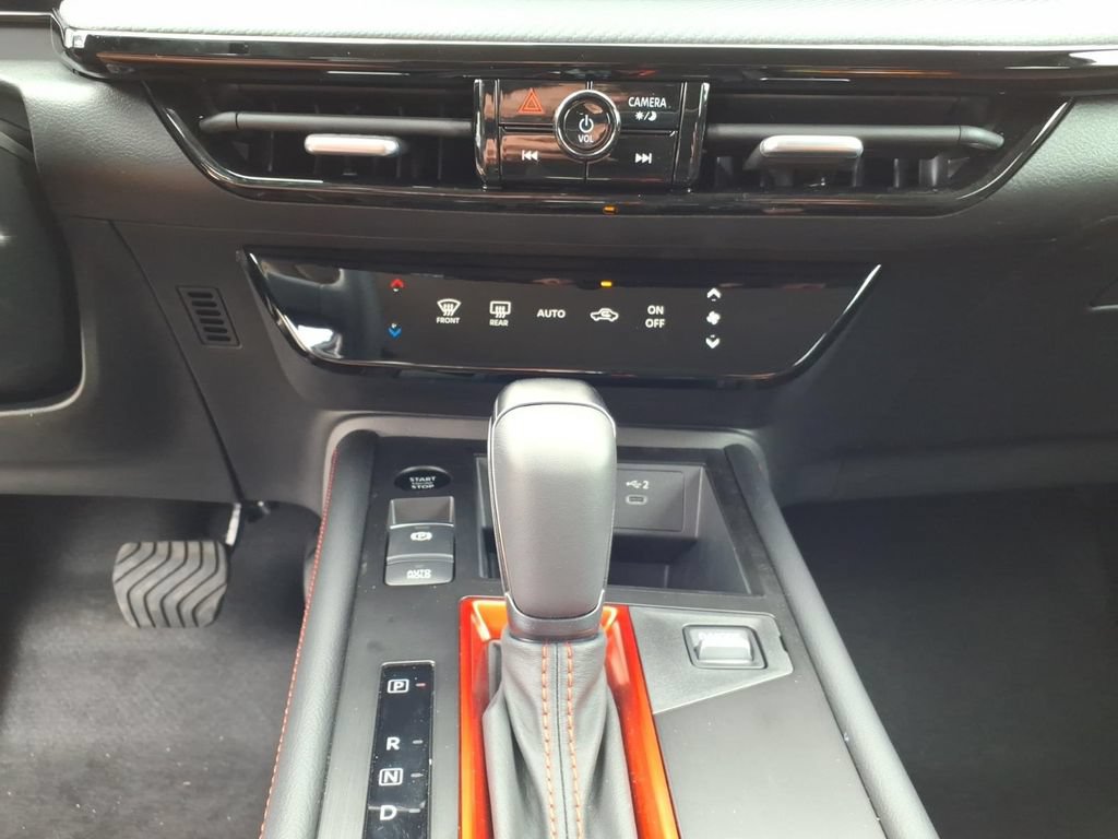 New 2026 Nissan Kicks SR FWD image 20