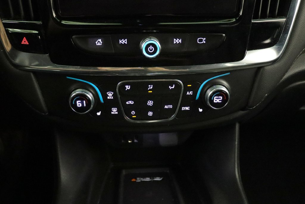 Used 2023 Chevrolet Traverse LT AWD/4WD image 24