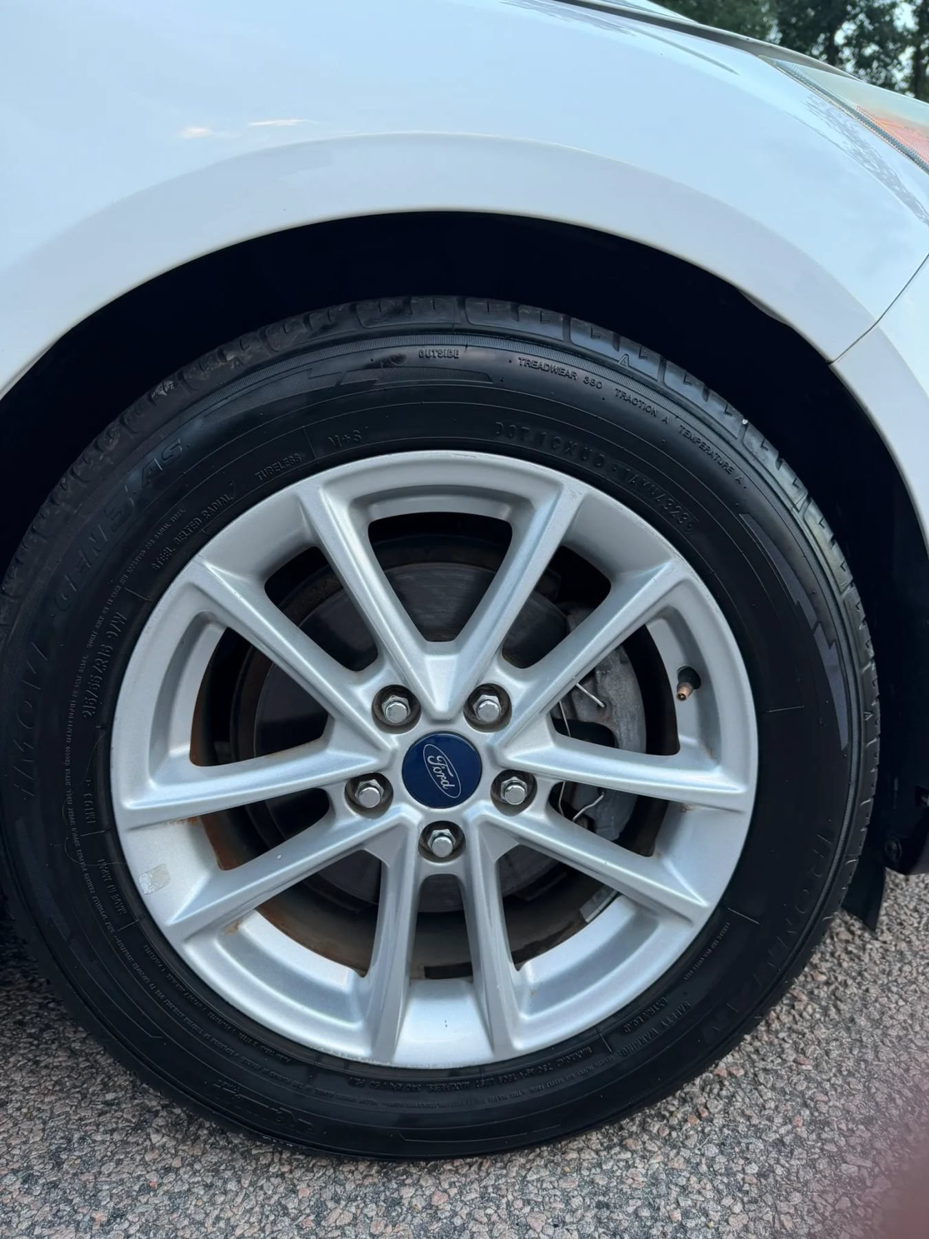 Used 2015 Ford Focus SE FWD image 19