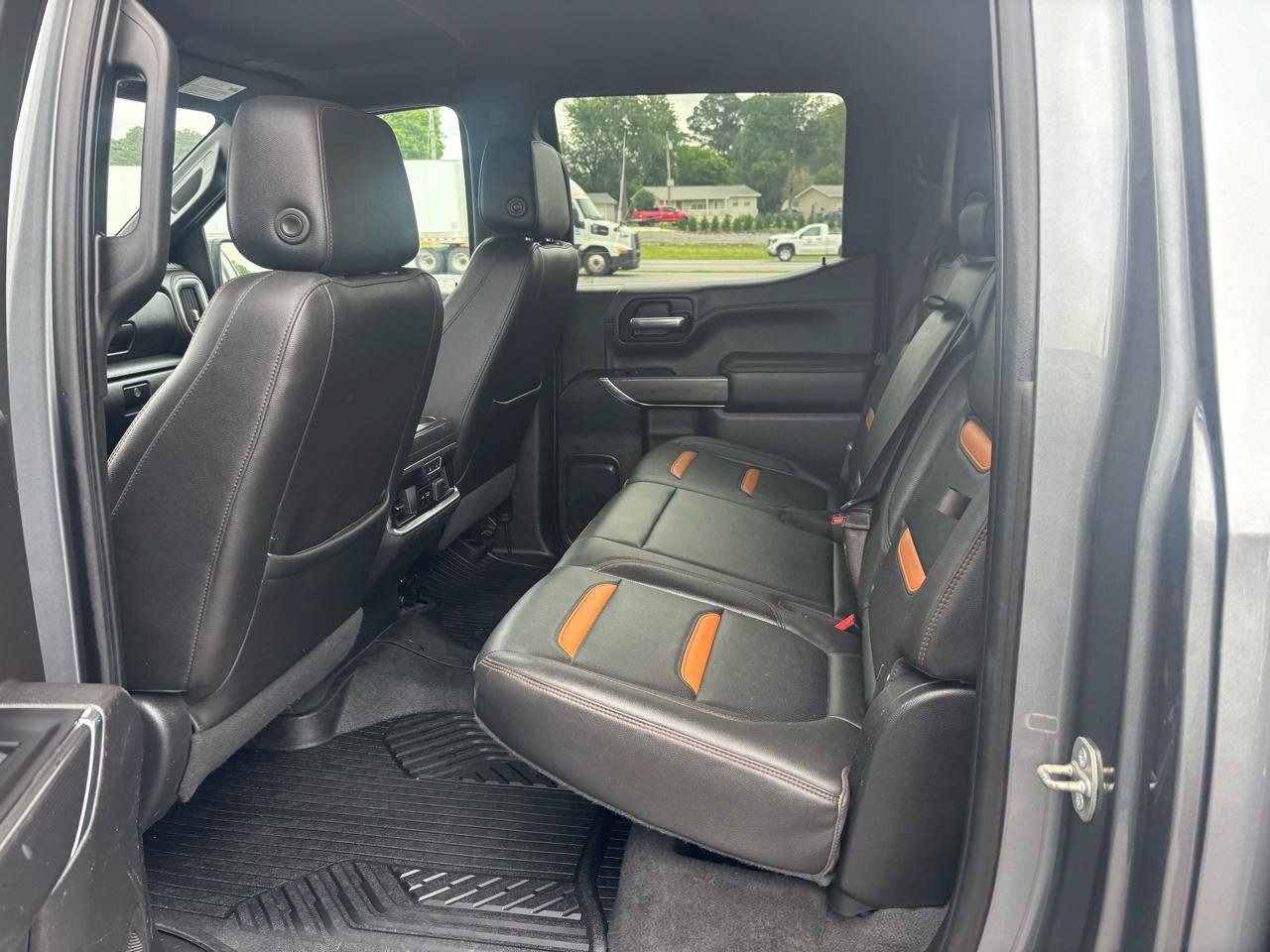 Used 2020 GMC Sierra 1500 AT4 w/ AT4 Preferred Package AWD/4WD image 12