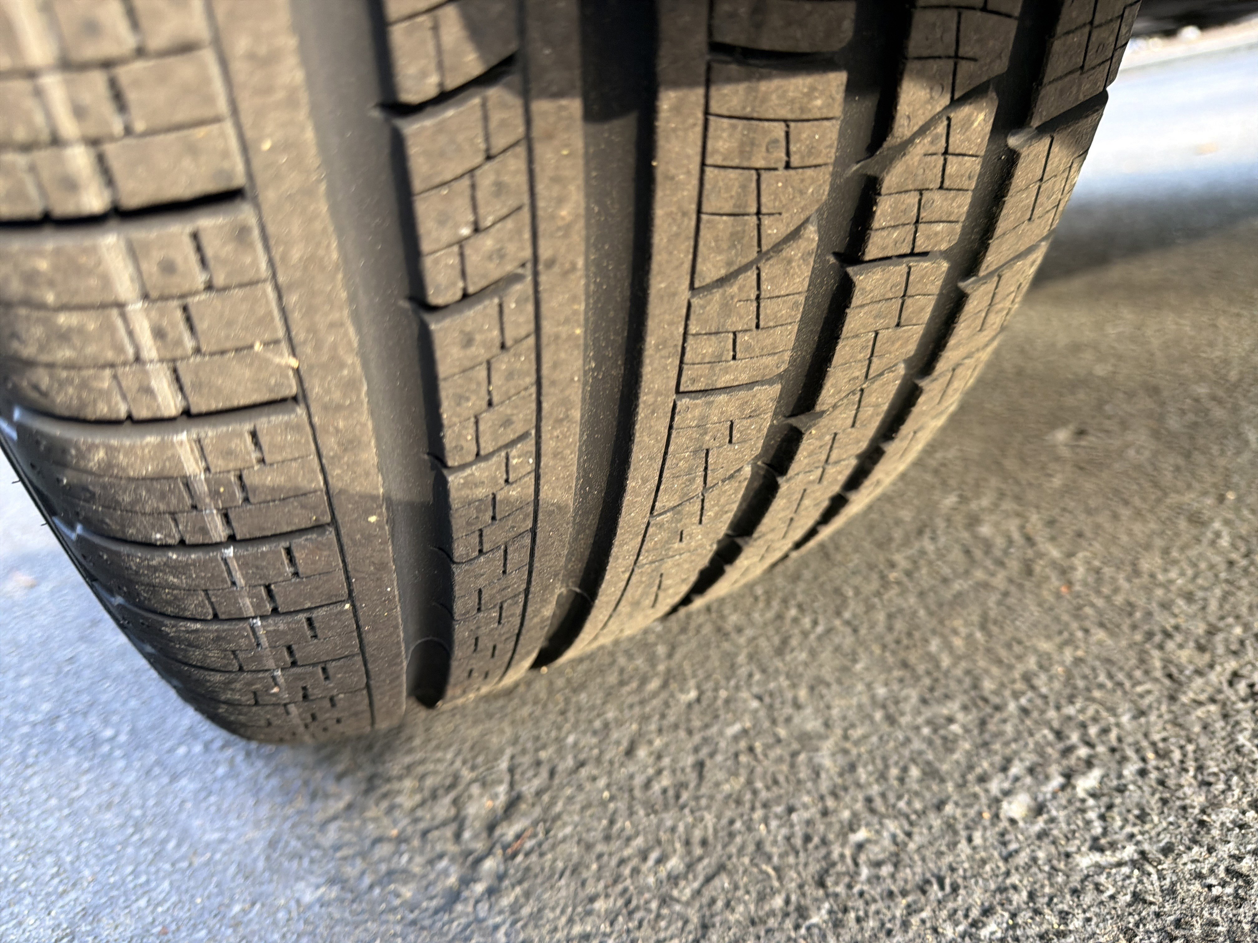 Certified 2023 Volvo XC90 B6 Core w/ Climate Package image 12