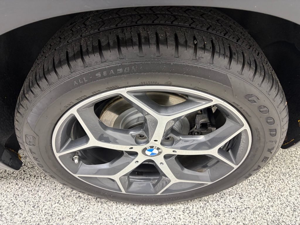 Used 2017 BMW X1 xDrive28i AWD/4WD image 11