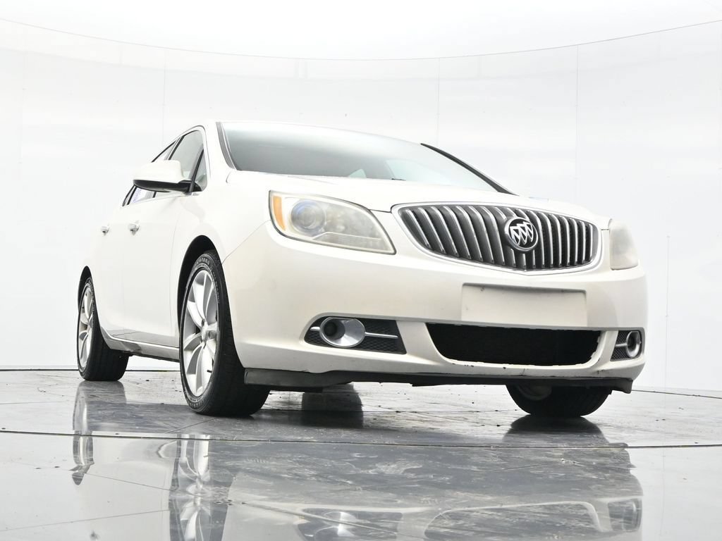 Used 2013 Buick Verano Leather FWD image 44