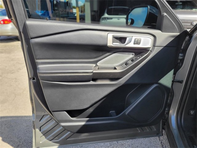 Certified 2020 Ford Explorer ST w/ ST Street Pack image 15