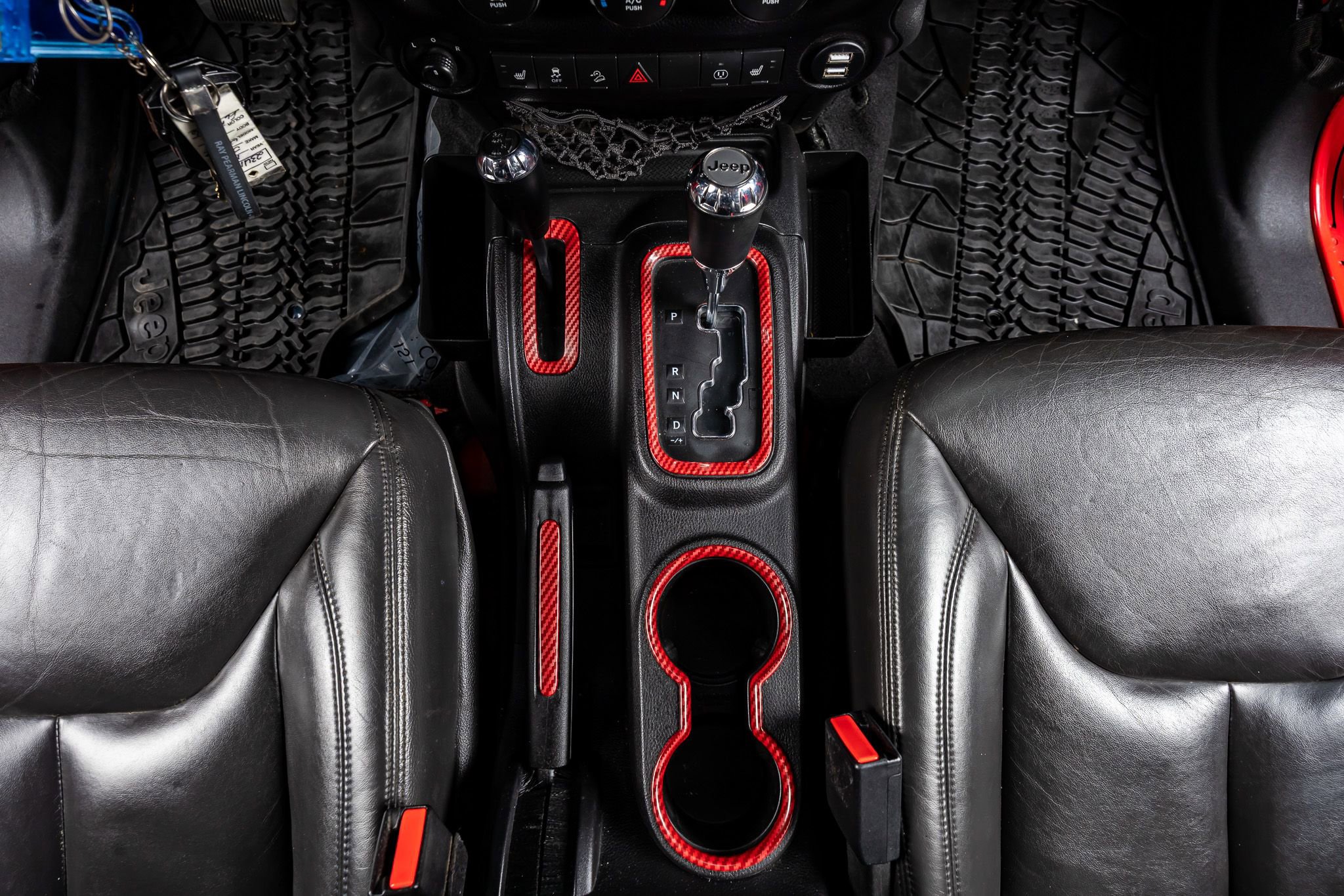 Used 2015 Jeep Wrangler Unlimited Sahara w/ Katzkin Premium Leather Group image 25