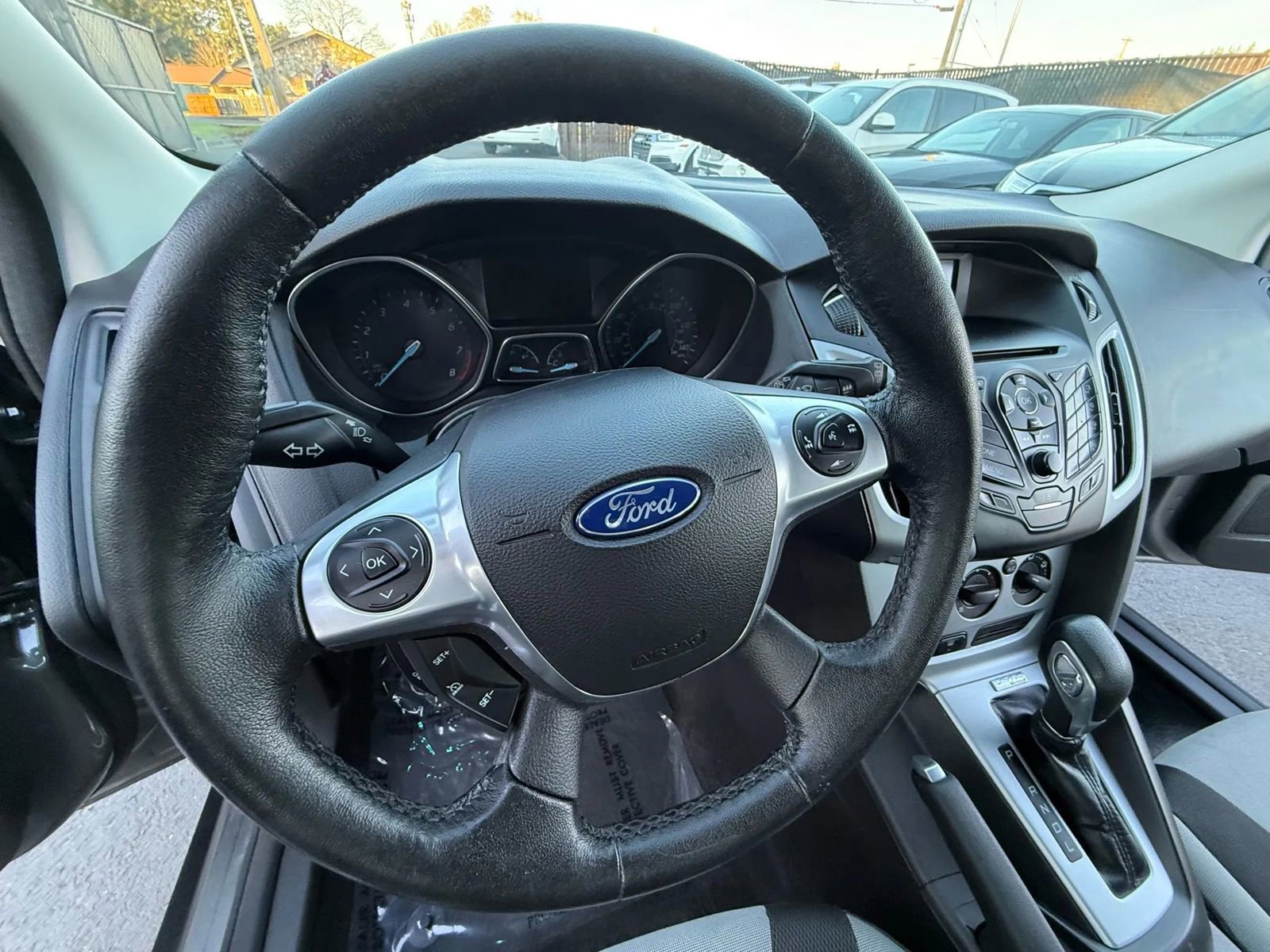 Used 2014 Ford Focus SE w/ SE Sport Package image 21