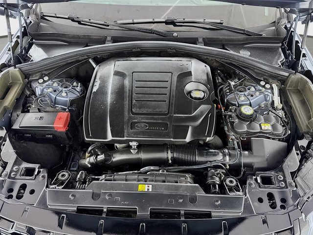 Certified 2022 Land Rover Range Rover Velar R-Dynamic S AWD/4WD image 32