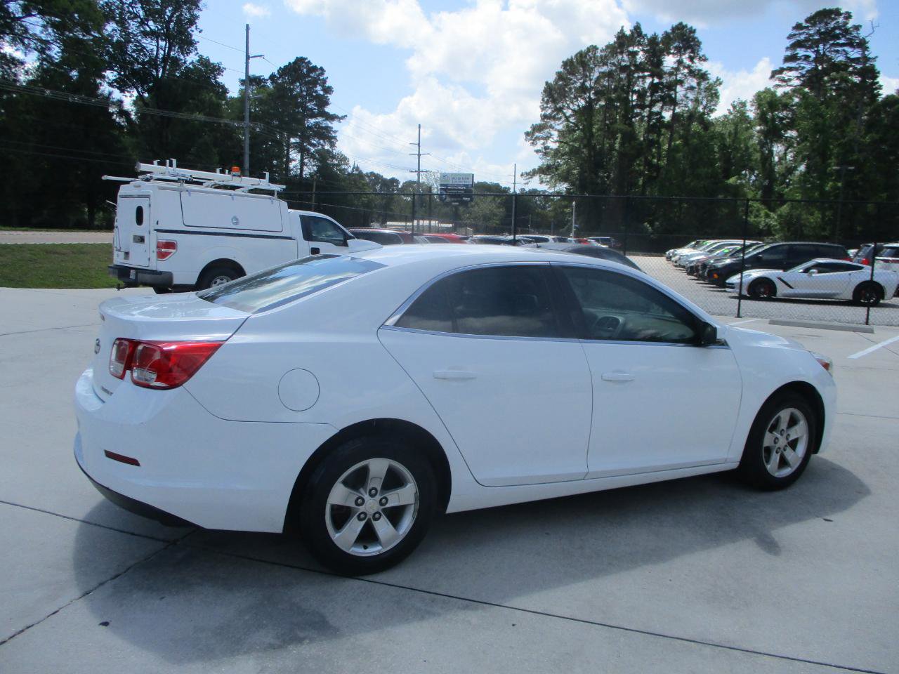 Used 2016 Chevrolet Malibu LT image 11