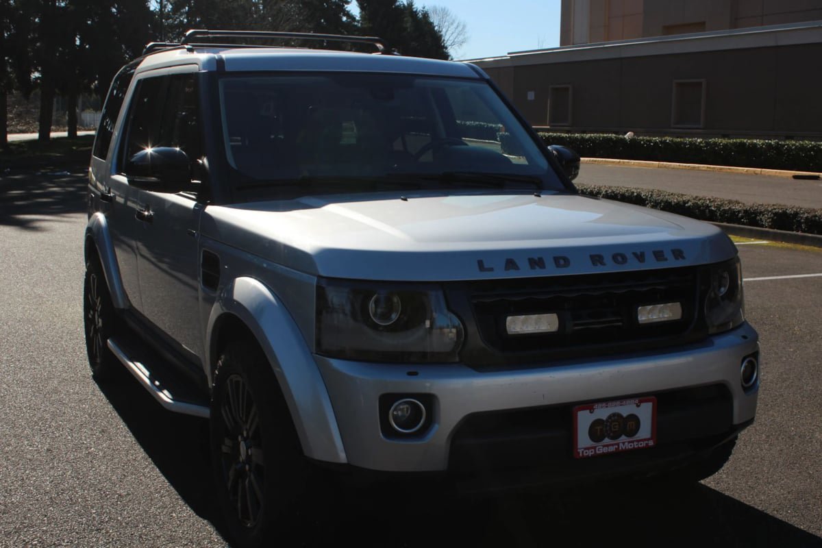 Used 2015 Land Rover LR4 image 3