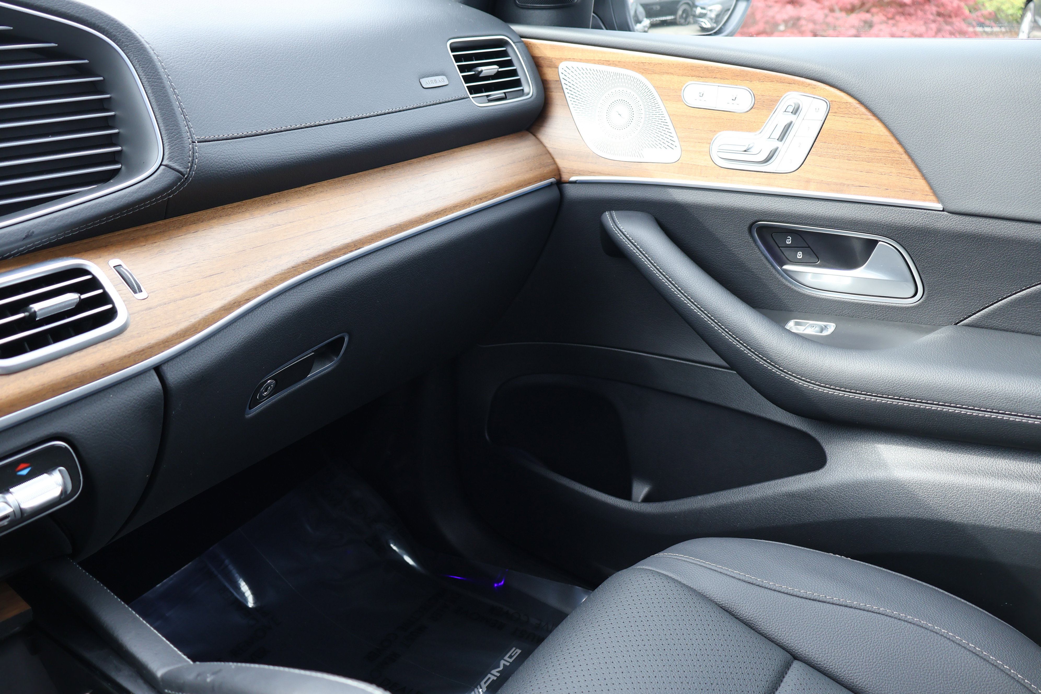 Used 2025 Mercedes-Benz GLS 450 4MATIC image 44