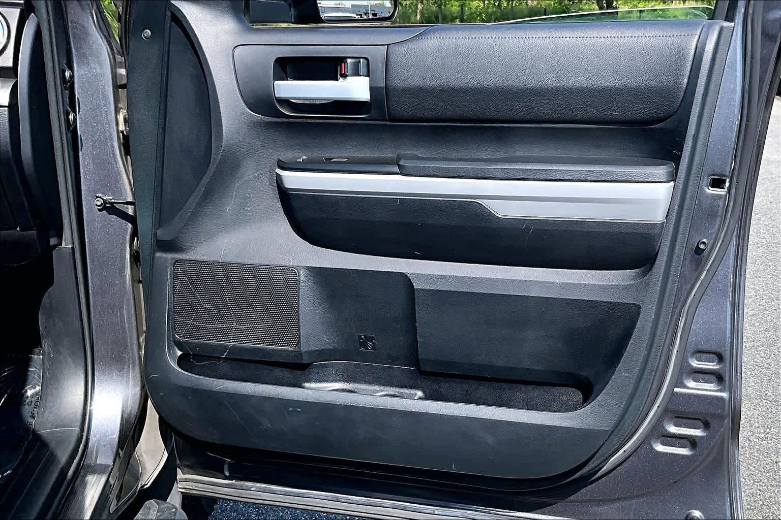 Used 2018 Toyota Tundra SR5 AWD/4WD image 22