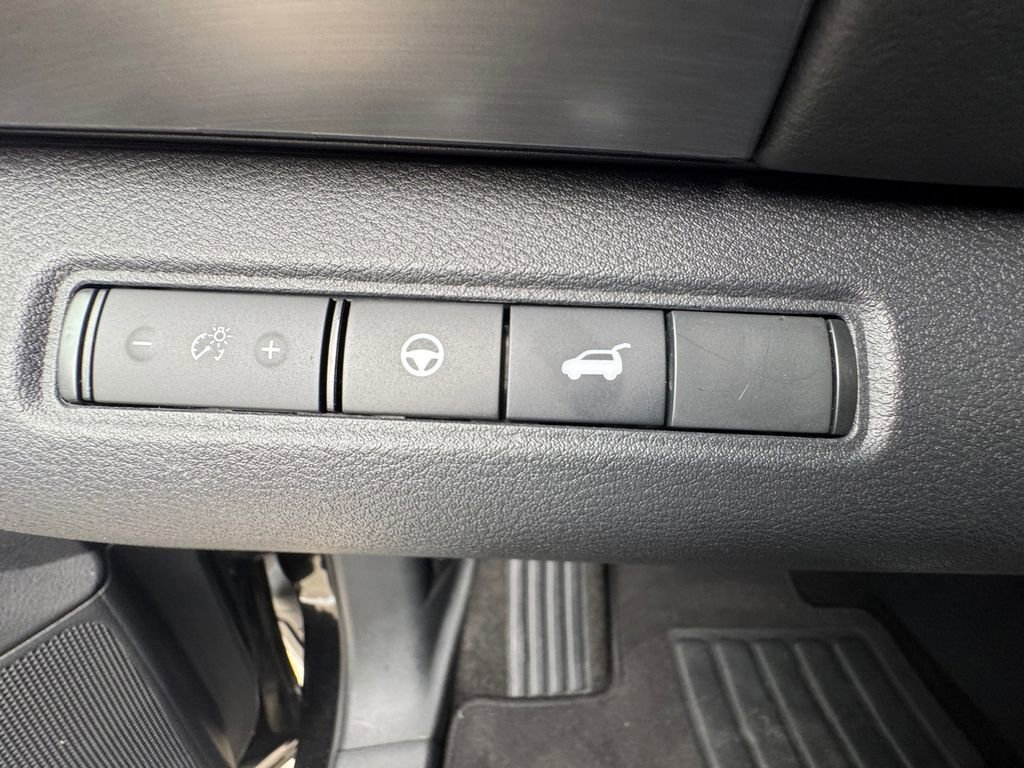 Used 2022 Nissan Pathfinder SL w/ SL Premium Package FWD image 24