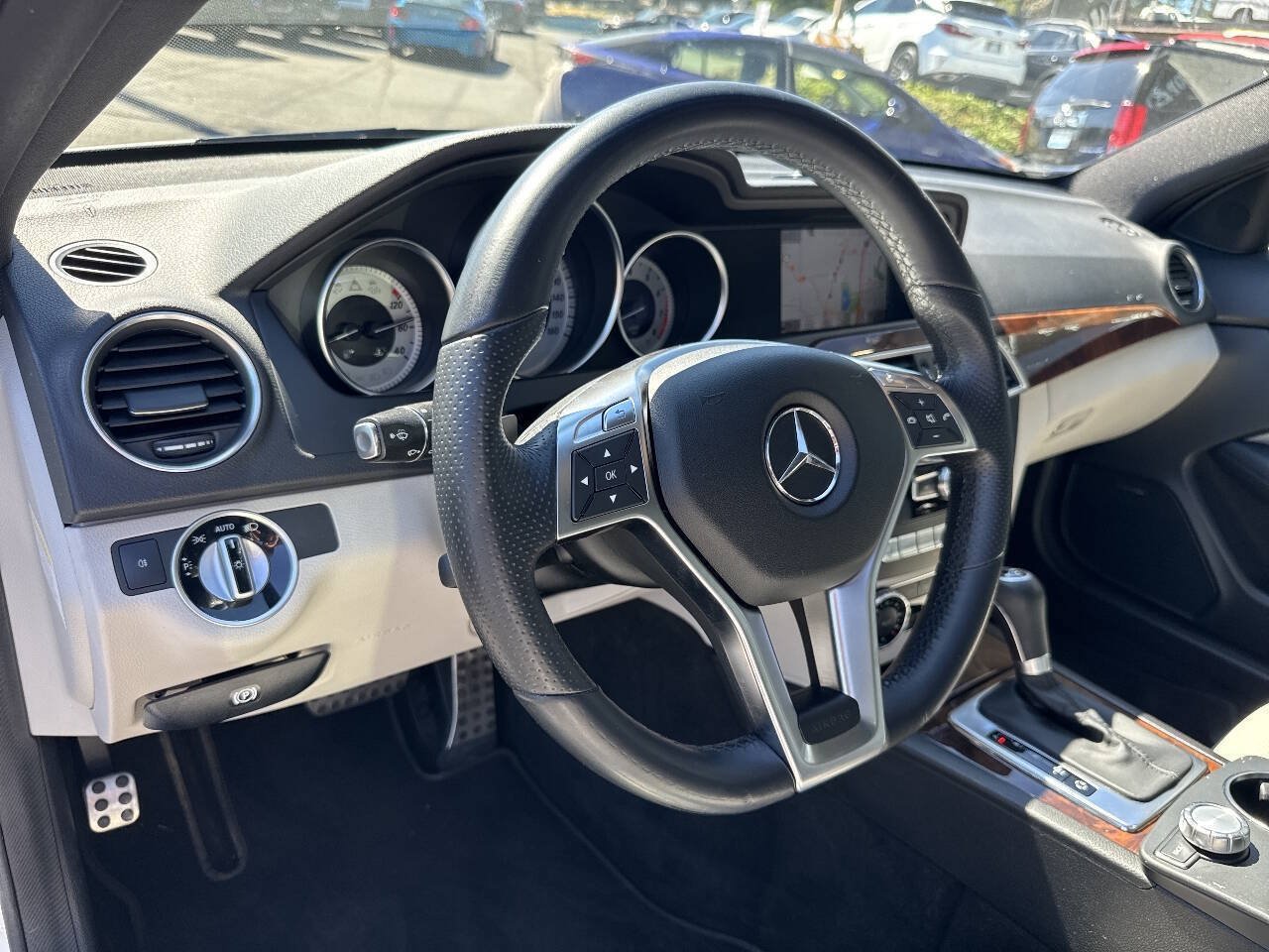 Used 2013 Mercedes-Benz C 250 Coupe image 27