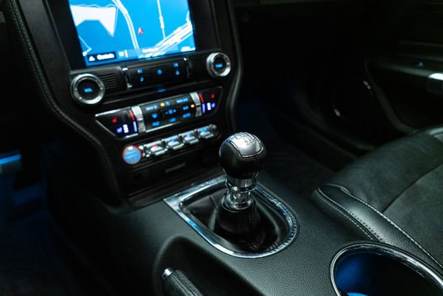 Used 2020 Ford Mustang Premium image 25