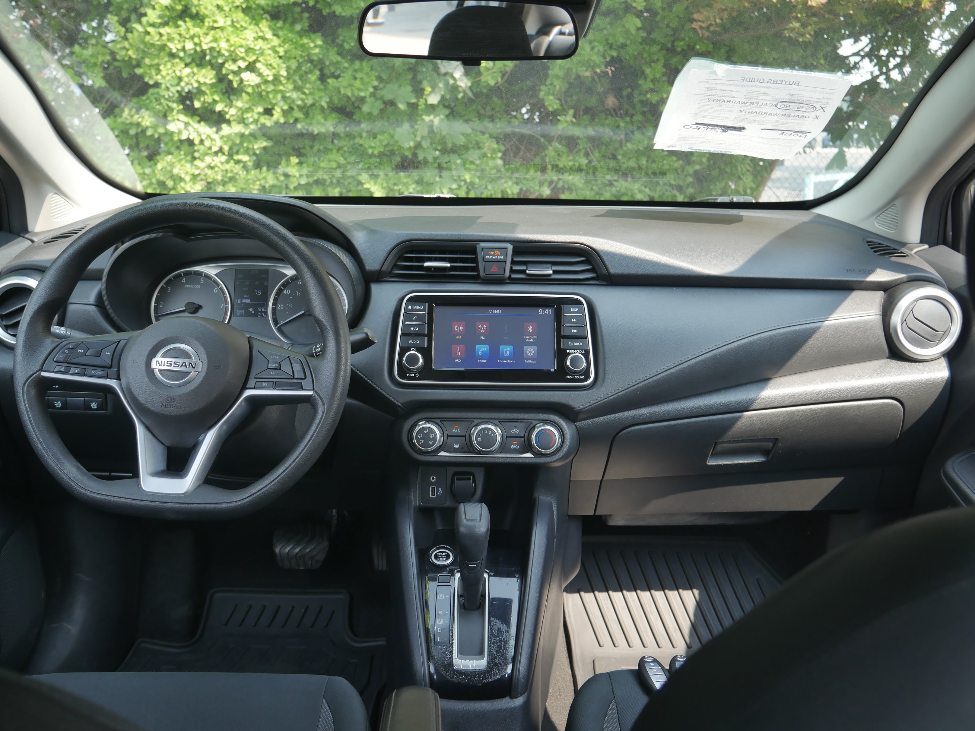 Used 2020 Nissan Versa S FWD image 8