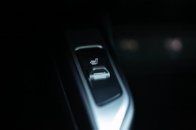 Used 2023 Kia Sorento EX image 38