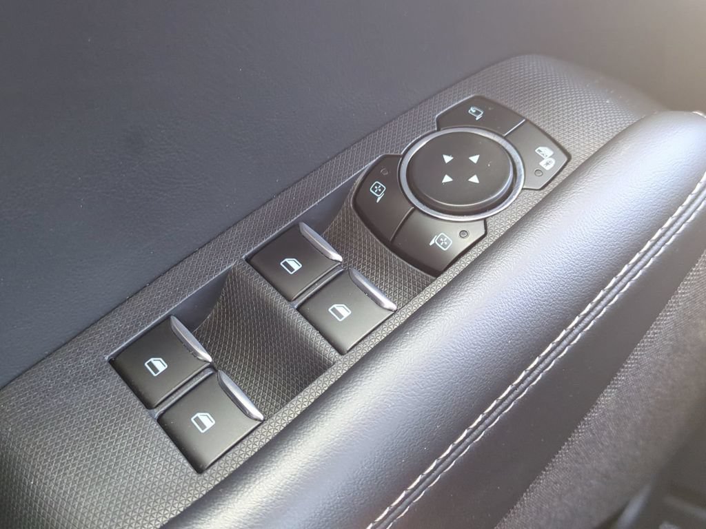Used 2023 Ford Mustang Mach-E Premium AWD/4WD image 33