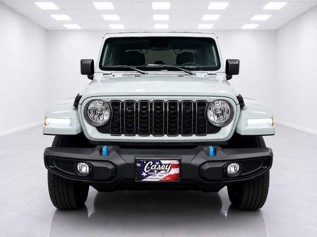 Used 2024 Jeep Wrangler Unlimited AWD/4WD image 4