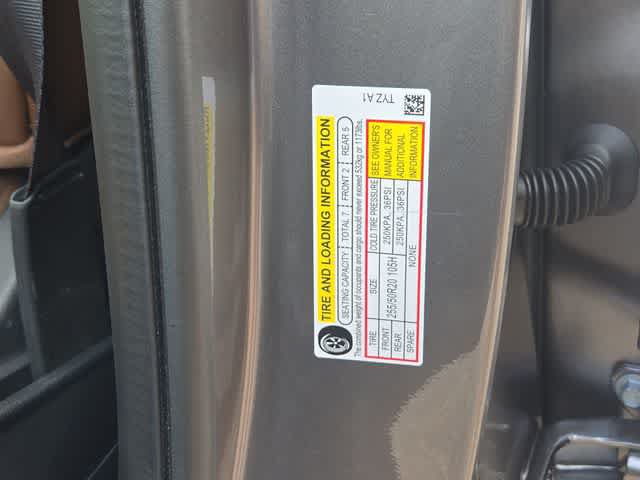Certified 2025 Acura MDX FWD w/ Technology Package image 37