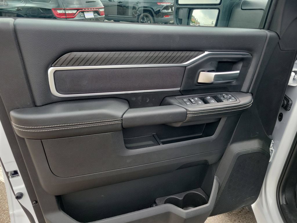 New 2026 RAM 2500 Big Horn AWD/4WD image 12