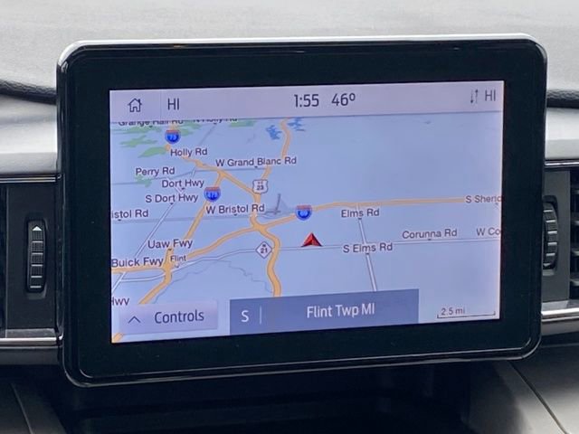 Used 2022 Ford Explorer XLT image 11