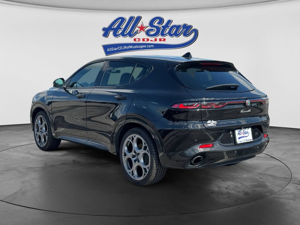 Used 2024 Alfa Romeo Tonale Veloce w/ Active Assist Package AWD/4WD image 5