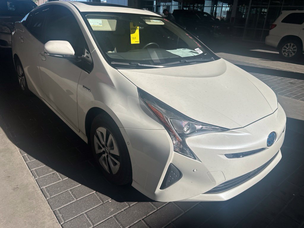 Used 2018 Toyota Prius Four w/ Advanced Technology Package FWD image 2