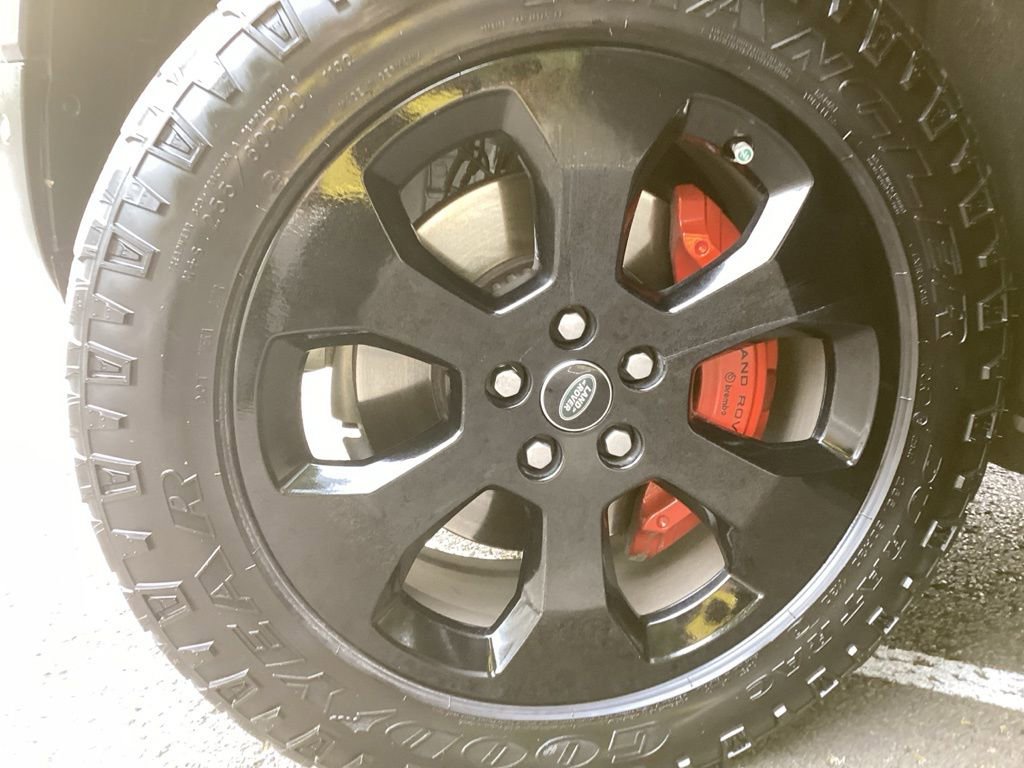 Used 2022 Land Rover Defender 110 X image 10