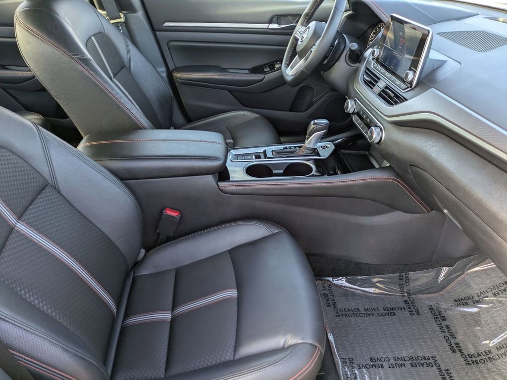 Used 2025 Nissan Altima 2.5 SR image 30