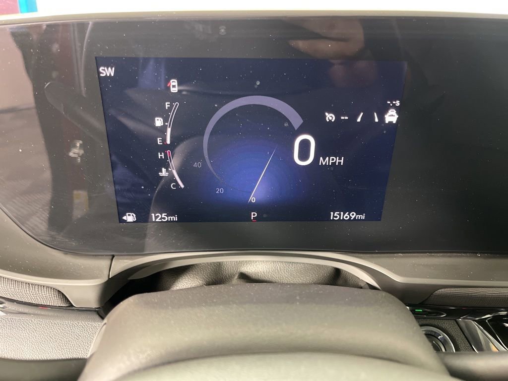 Certified 2025 Buick Envista Sport Touring w/ Convenience I Package image 32